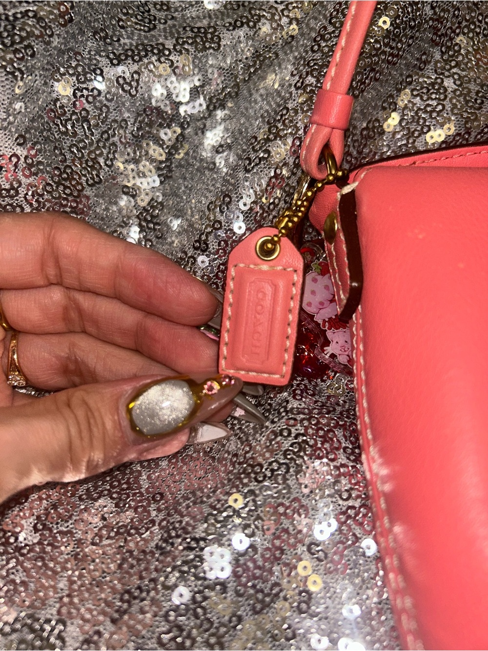 Vintage Pink Coach Turn-Lock Mini Bag - Picture 3 of 12